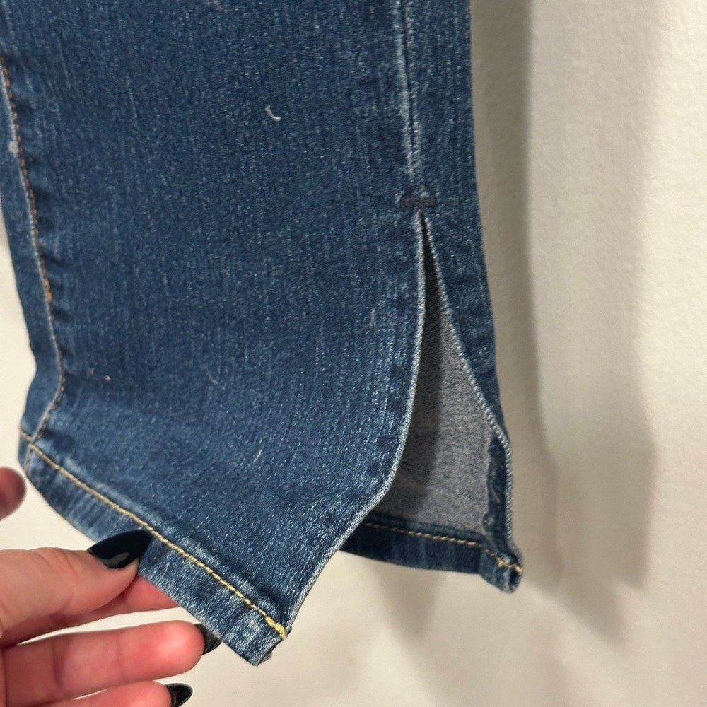 NWT Levi's Tailored 724 High Rise Slim Straight Jeans - Picture 6 of 8